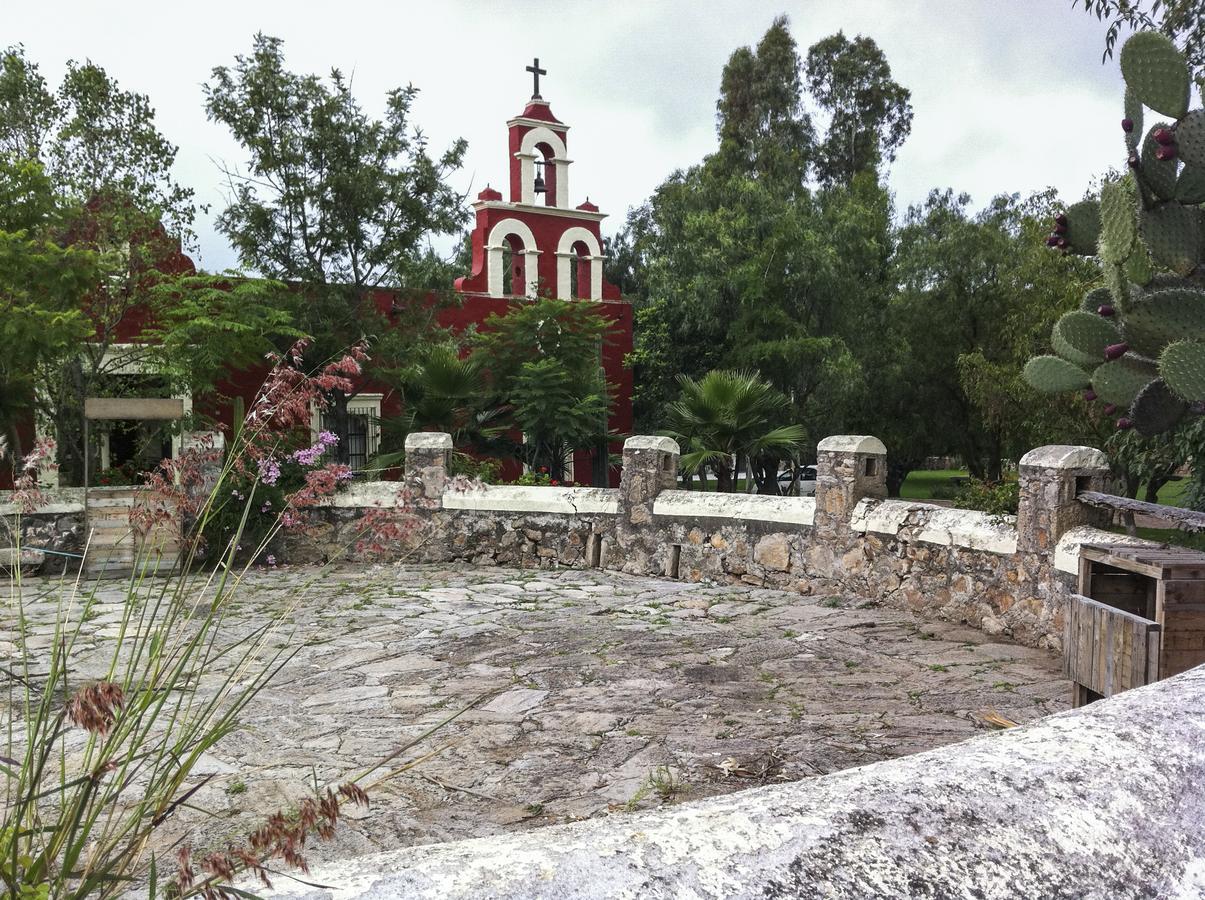 Hacienda Tovares Кадерейта-де-Монтес Экстерьер фото